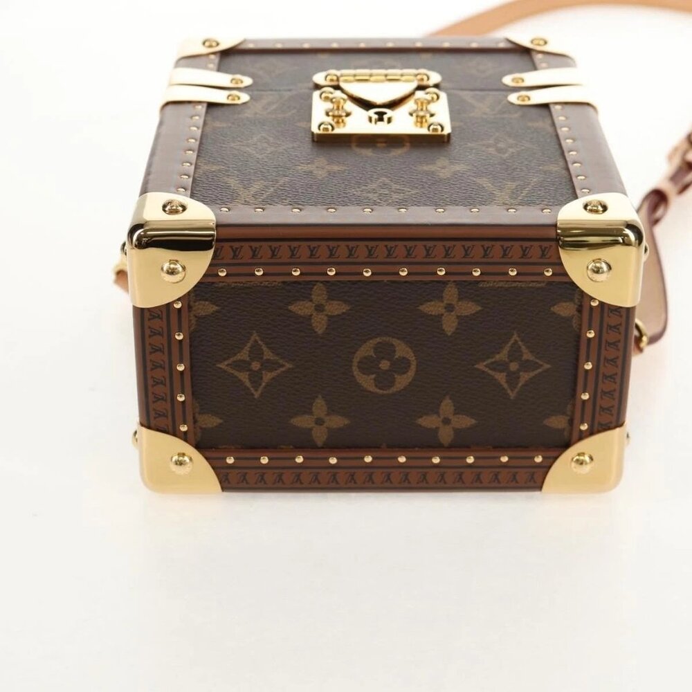 LOUIS VUITTON Monogram Camera box Shoulder Bag - Picture 7 of 16